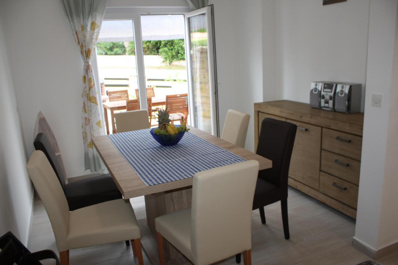 Holiday Home Radmila Премантура Экстерьер фото